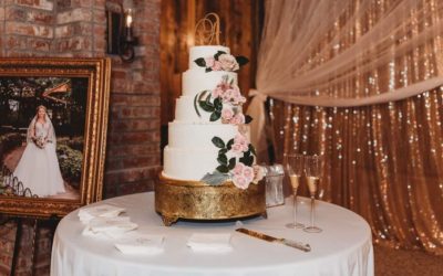 Traditional and Unique Wedding Cake Toppers to Inspire Your Celebration  