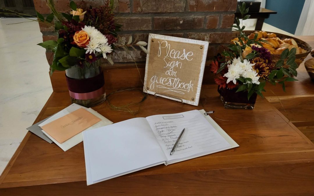6 Unique Wedding Guest Book Ideas