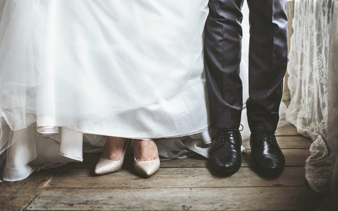 The Wedding Shoe Game: A Fun and Unique Way to Entertain Your Guests